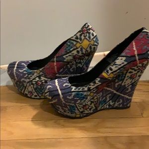‼️⬇️PRICE CUT⬇️‼️Steve Madden wedges